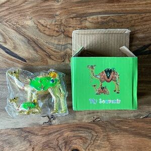 NWT Camel with Baby Souvenir Decoration Item